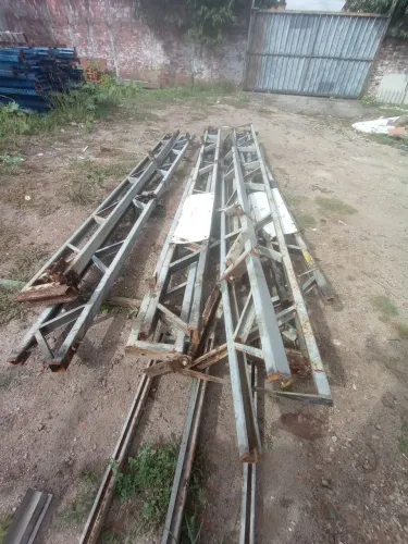 Tesoura para galpão