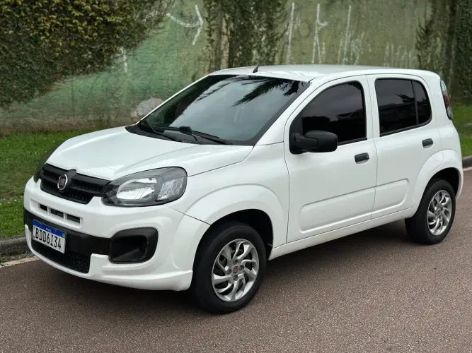 Fiat Uno Attractive 1.0 EVO Fire Flex 8V 5P 2020