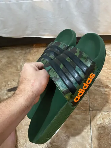 Chinela Adidas Adilette Original Camuflada 
