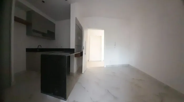 Apartamento no bairro Estoril tem 34m², com 01 quarto.