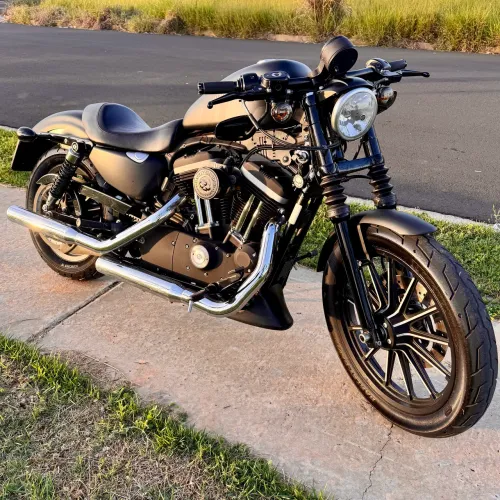 Harley Davidson XL 883 N IRON - INTEIRA CUSTOMIZADA - BAIXA KM - IMPECÁVEL 