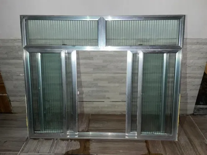 JANELA DE ALUMINIO COM VIDRO 1,50 L E 1,20 A