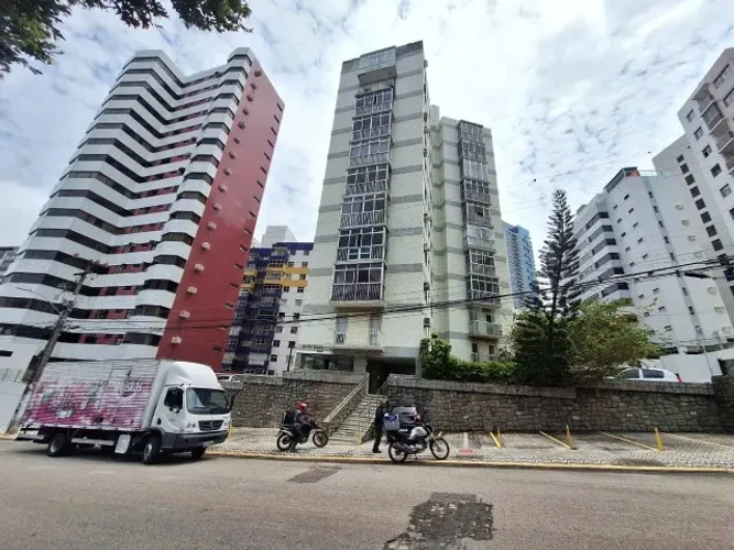Edifíciol Presidente Kennedy - Apto 2/4 com 1 suíte de 56 m², 1 vaga por 250.000, Natal