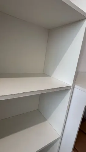 Estante de livros 