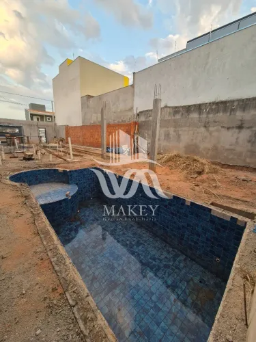 A venda. Terreno plano e amplo com projeto aprovado na prefeitura. 202m² total - Pq. da Fa