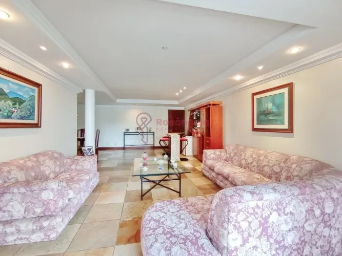Amplo apartamento de 4 quartos, sendo 2 suíte em Itapuã!