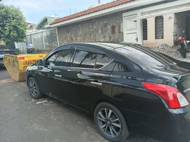 Nissan Versa SL 1.6 16V Flexstart 4P Aut. 2018