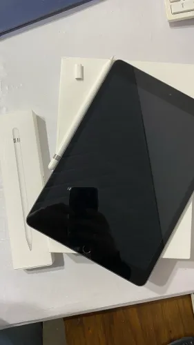 iPad 8 32 GB Cinza Espacial + Apple Pencil