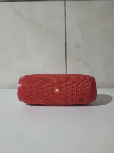 Vende-se JBL charge 3
