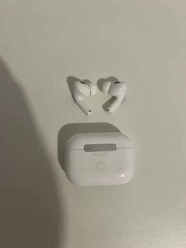 AirPods Pro 2ª Geração (Original) - Lado direito com defeito (Ler descrição)