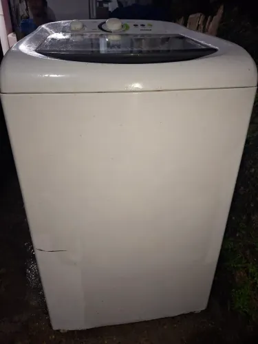 Vendo máquina de 9kg Funcionando Muito bem ENTREGO.