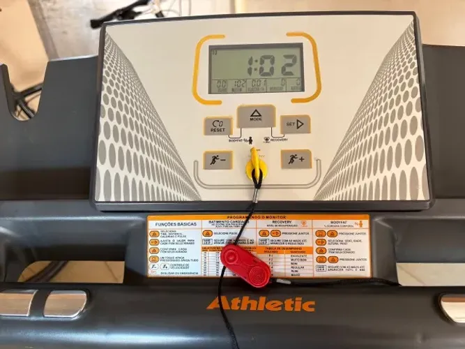 Esteira Ergométrica Athletic Advanced 430EE