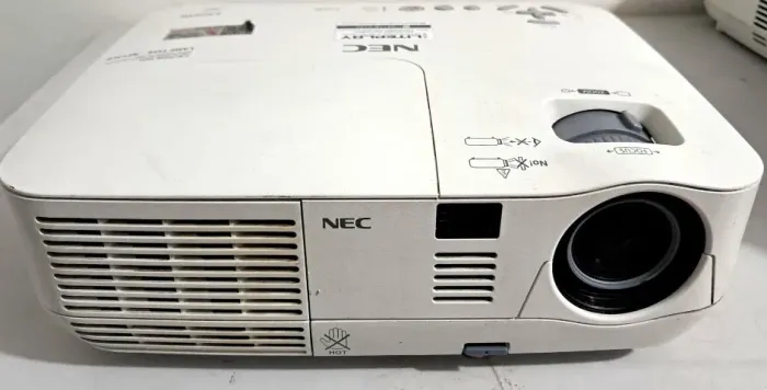 Projetor Nec NP-V260r Svga