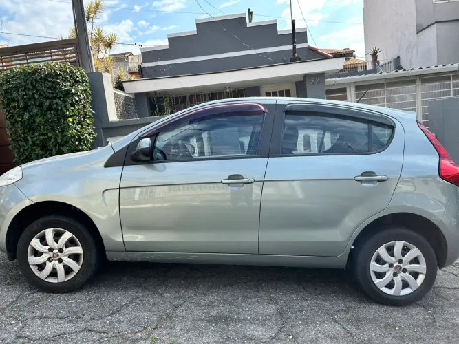Fiat Palio Attractive 1.0 EVO Fire Flex 8V 5P 2013