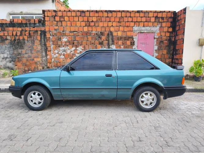 Ford Escort GL 1.6i / 1.6 (álcool) 1991