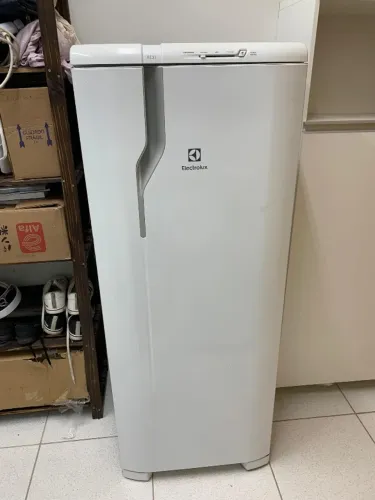 geladeira Eletrolux 240L 