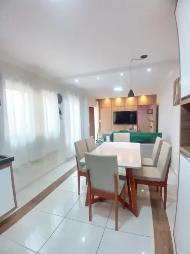 Linda casa a venda no Vila Flora