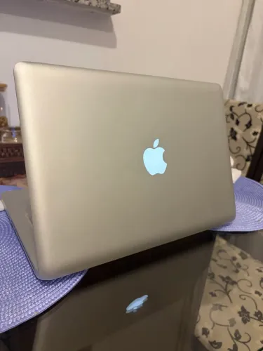     MacBook Pro i5 8GB | Ventura | Office Completo + Traktor Full DJ | Conservado
