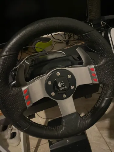 Volante gamer g27