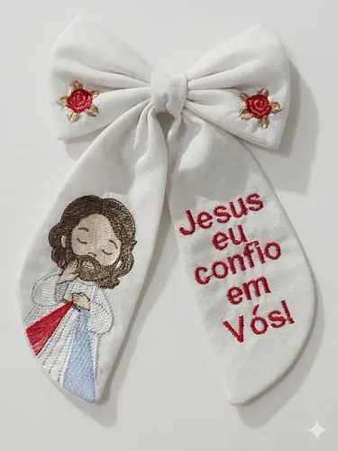 Laços infantis bordados 