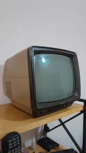 Tv antiga philco decoração