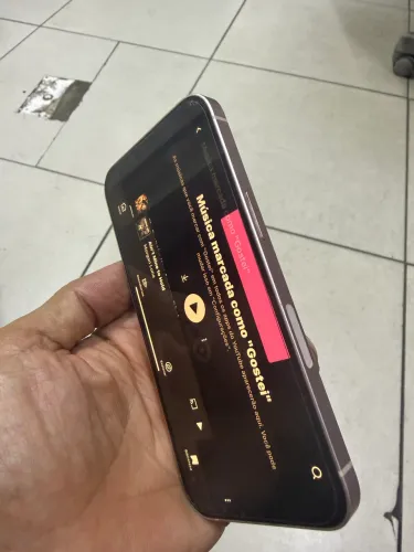 iPhone 13 128gb praticamente novo rosê com capa e carregador, película.