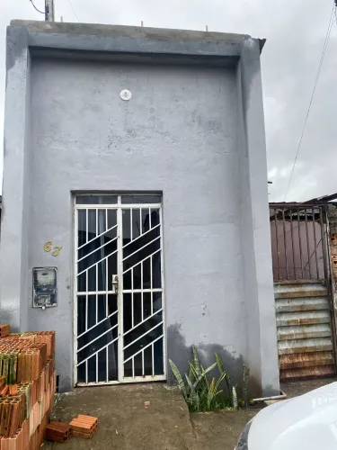 Ponto comercial e apartamento