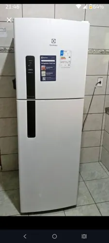 Geladeira Eletrolux 400L em ótimo estado