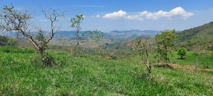 Chácara / Granja Condomínio Fechado com Escritura e Registro Terreno 20.000 Mts
