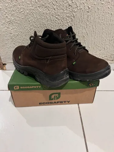 Bota Tamanho 43