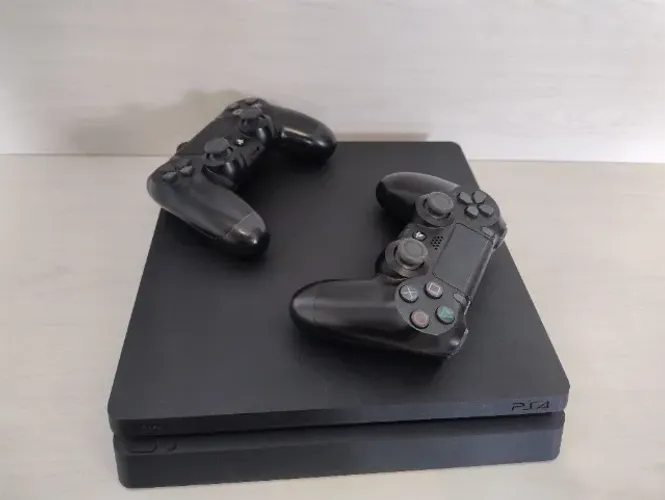 PS4 SLIM 500GB (usado)