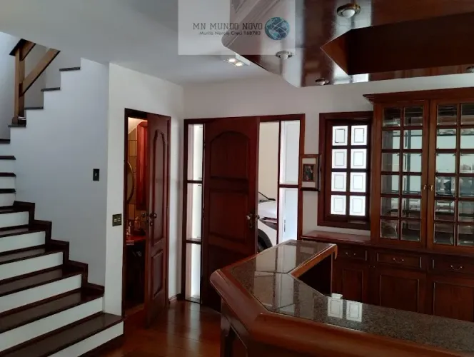 Casa, tipo sobrado com 3 dormitórios tipo suítes ampla área gourmet sala sauna seca e úmid