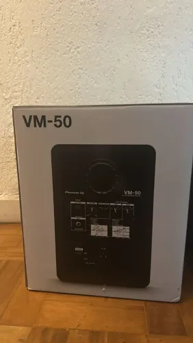 Par de Caixas de Som Monitores de Audio Pioneer DJ VM-50 de 5" Black