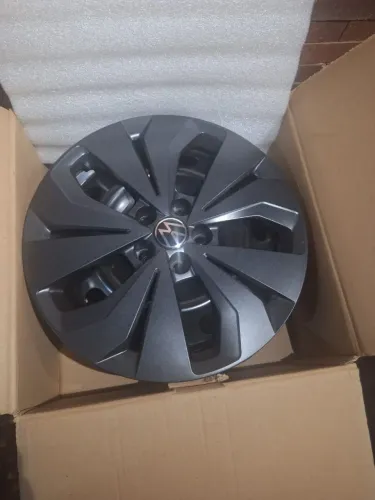 Vendo Jogo De Rodas 16 Do Nivus, rodas de ferro com calotas