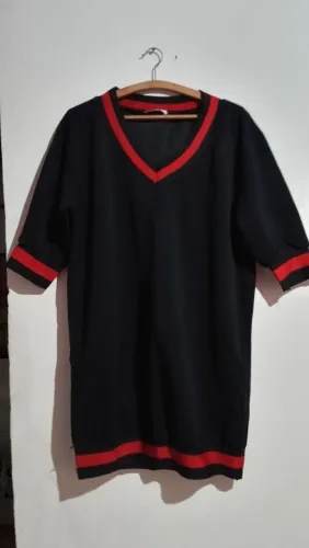 Roupa de semi nova