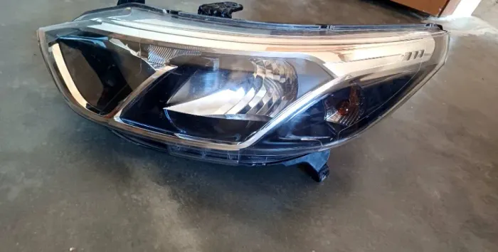 Farol Dianteiro Lado Motorista - Cobalt 2016 A 2019 Esquerdo/motorista