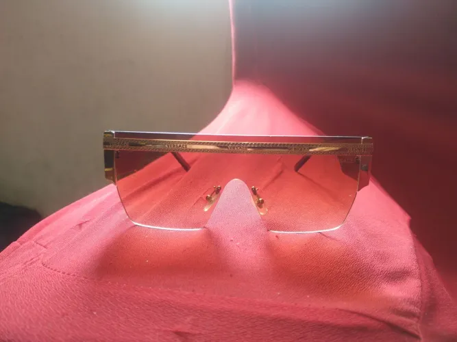 Óculo Versace original,em perfeito estado, feminino.sem a caixa.
