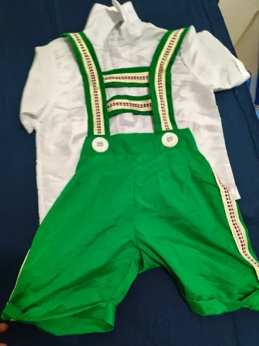 Roupa infantil pomerano