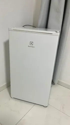 Frigobar Electrolux