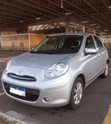 Nissan March S 1.0 16V Flex Fuel 5P 2012