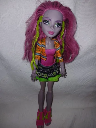 Boneca monsther high Marisol !!