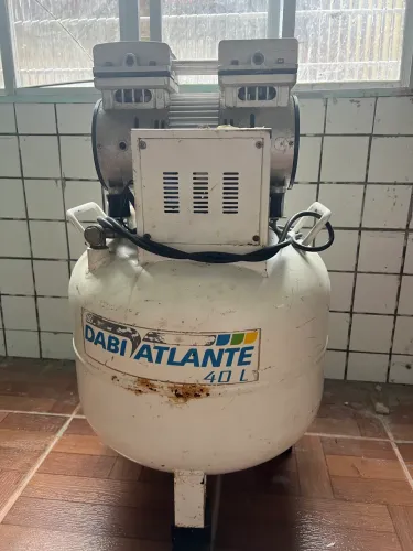 Compressor odontológico Dabi