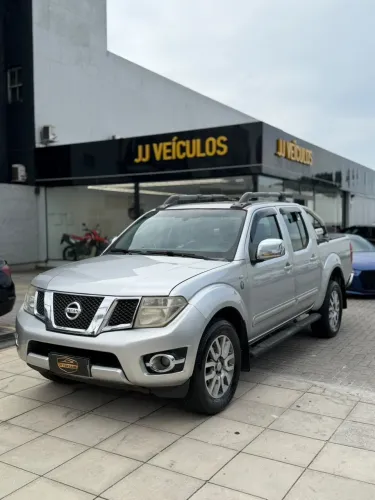 Nissan Frontier SL CD 4X4 2.5tb Diesel AUT 2013