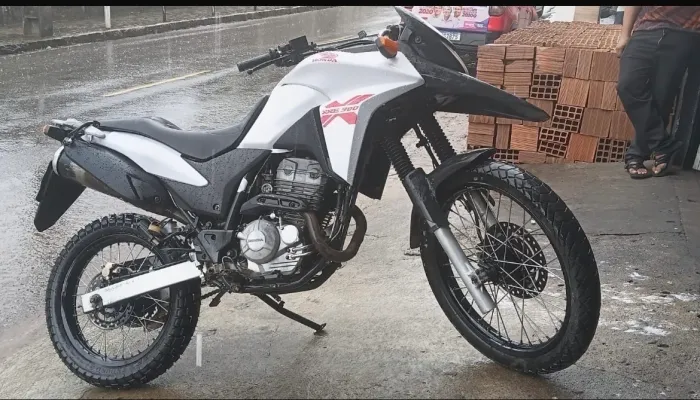 HONDA XRE-300, 2015