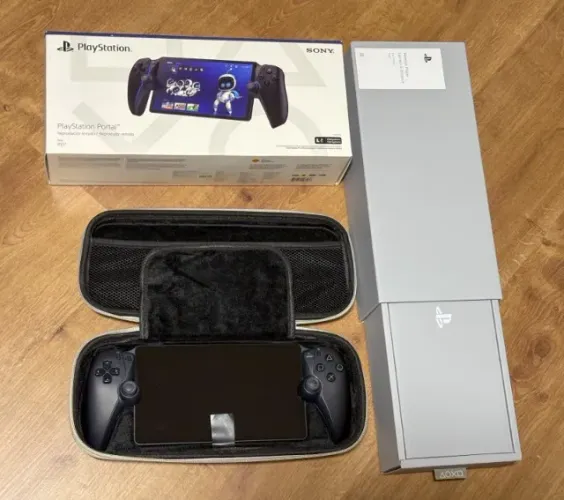PlayStation Portal Seminovo + Case + Capinha + Caixa - Completo