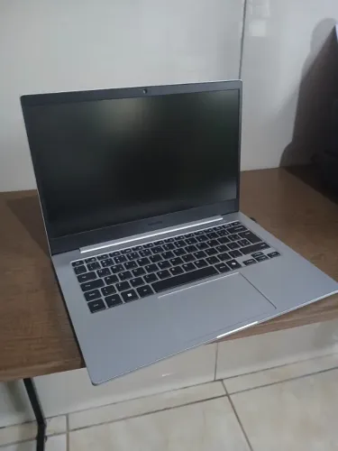 Samsung Galaxy Book Go - 4 meses de uso (Com Nota Fiscal)