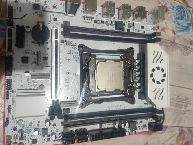 KIT XEON, PROCESSADOR XEON 2680 V4 + PLACA MÃE SOYO D4 DDR4