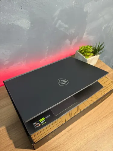Notebook Gamer MSI Ryzen 5 RTX 4050 144Hz (NOVO)