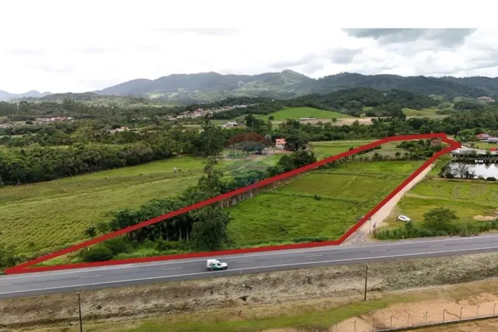 Terreno industrial a venda as margens da BR 470 em Indaial