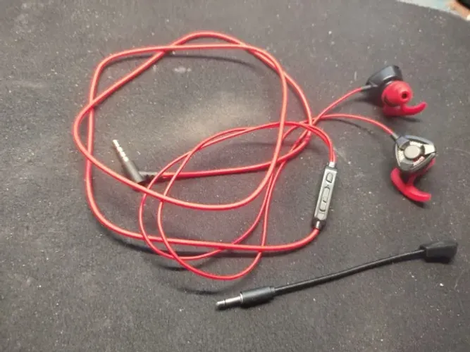 Fone De Ouvido Gamer Intra-auricular Com Microfone Removível